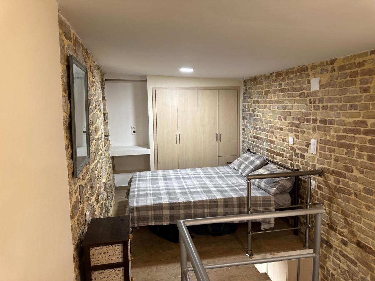 Q Apartments In Corfu Town Ngoại thất bức ảnh