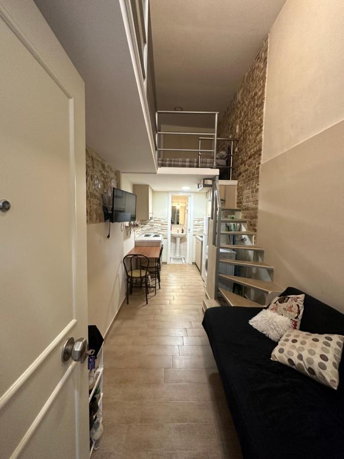 Q Apartments In Corfu Town Ngoại thất bức ảnh